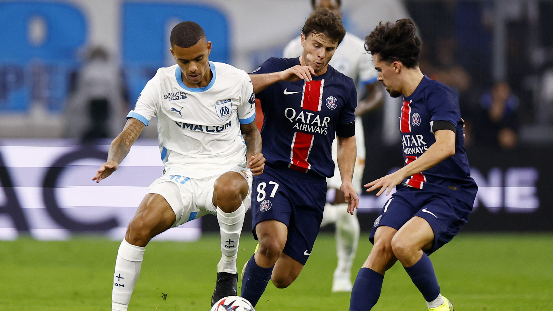 2 BILLETS VIRAGES Nord OM vs PSG EUR 380,00 - FR
